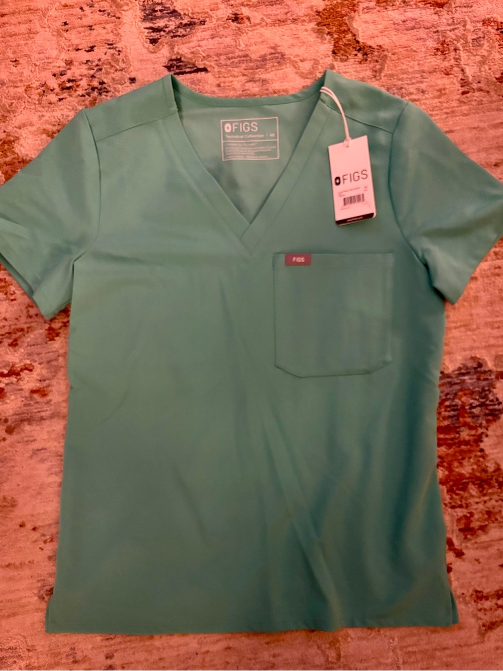 NWT! Figs Surgical Green Catarina Scrub Top